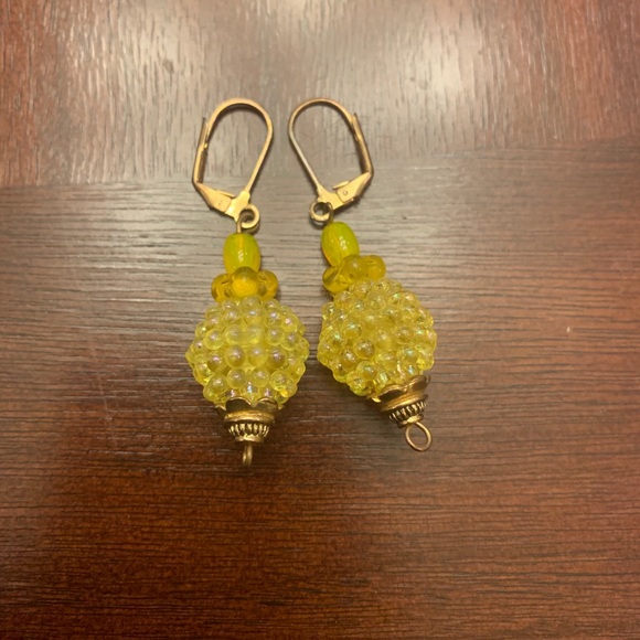 6 pairs of earrings - Picture 4 of 8